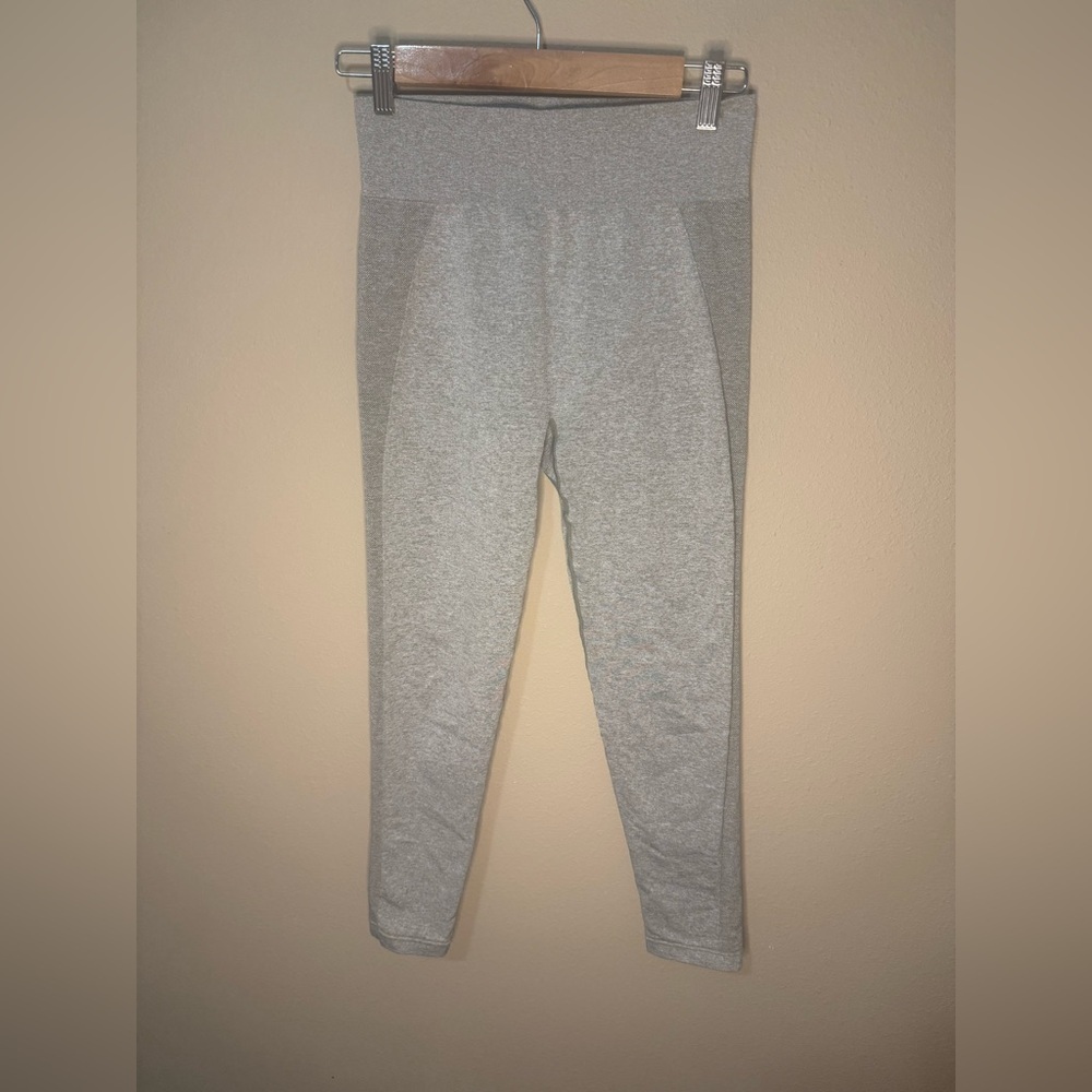 Gymshark Gray Leggings for Everyday Versatility​